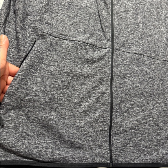 lululemon athletica Size:XXL Gray Men's Sweater - Picture 4 of 9